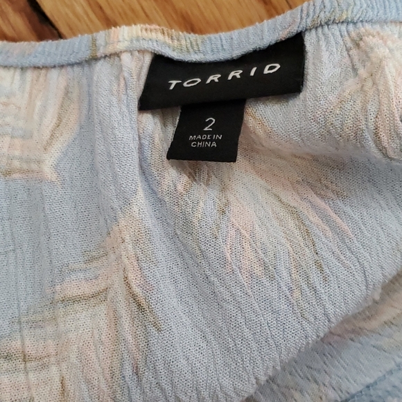 COLD SHOULDER TOP - Picture 5 of 5